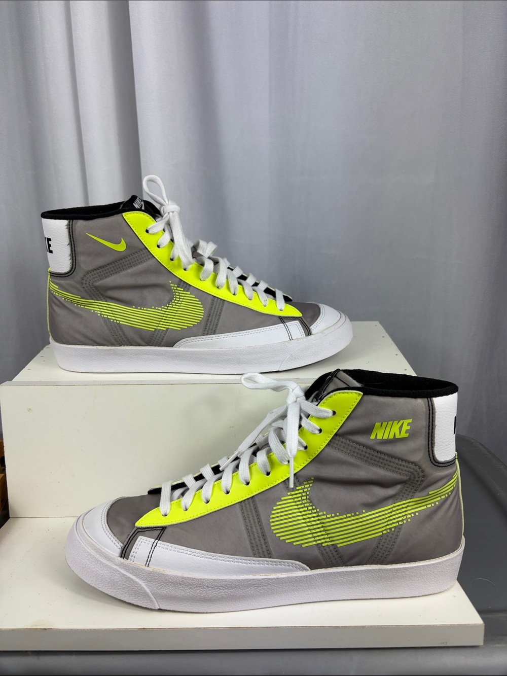 Nike Men’s Blazer Mid '77 "University of Oregon Football" PE.
